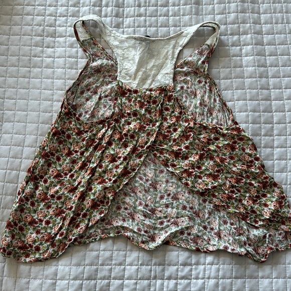 Forever 21 ladies tank top - Picture 2 of 5